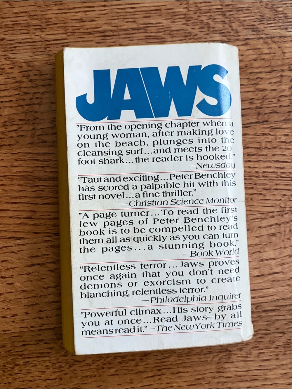 Jaws by Peter Benchley Vintage Bantam Paperback Book 1975 18th Printing - Picture 2 of 15